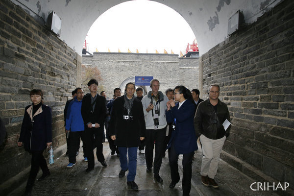 Field Visits of the Governing Board in Shandong